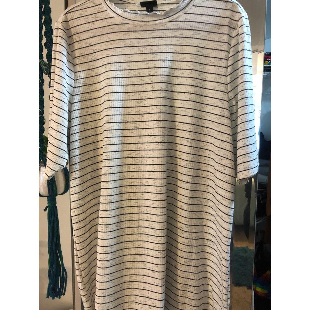 Torrid Marled White & Black Striped Mock Neck Tee